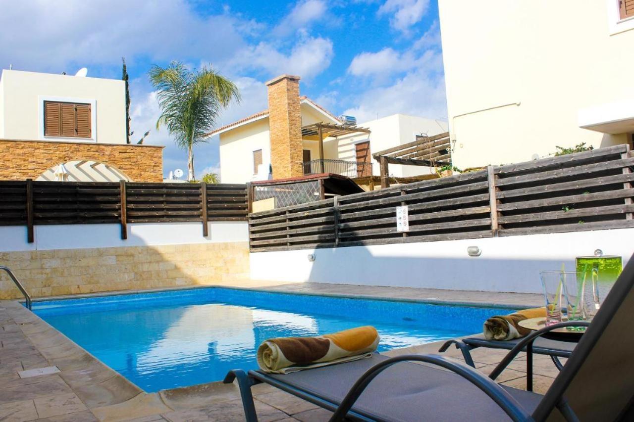 Unique Beach Luxurious Villas Agia Napa Exterior foto