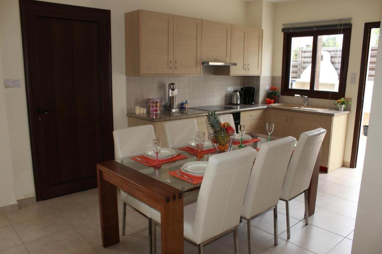 Unique Beach Luxurious Villas Agia Napa Exterior foto